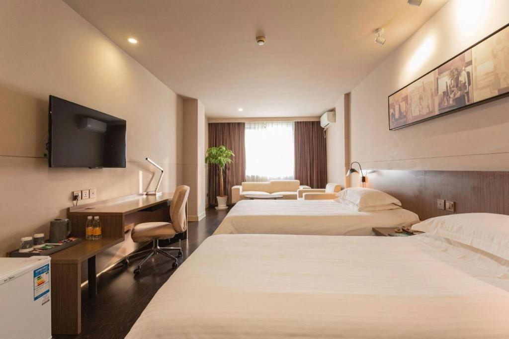 Jinjiang Inn Select Wuhan Xinhua Road Xiehe Hospital Экстерьер фото